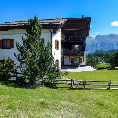 Chesa Sul Muot Apartment *